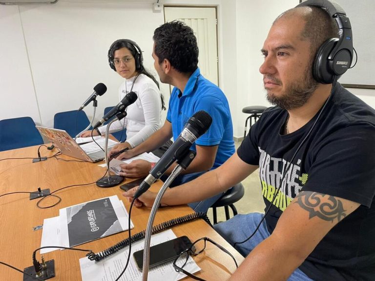 8radioexplo