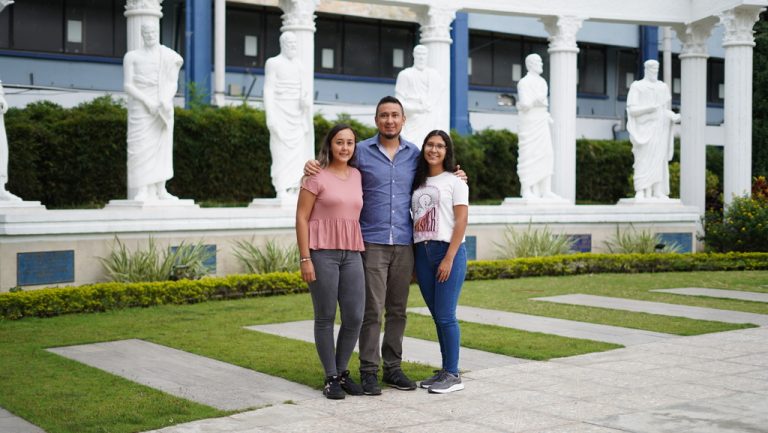 Foto2-Andrea-Richard Dvires-Gianella